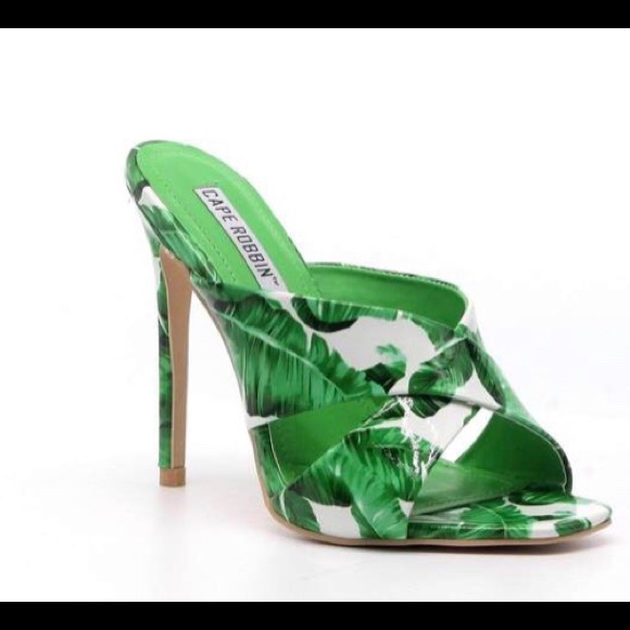 **NWT** Sexy Green Leaf Print backless Heel - Picture 3 of 3